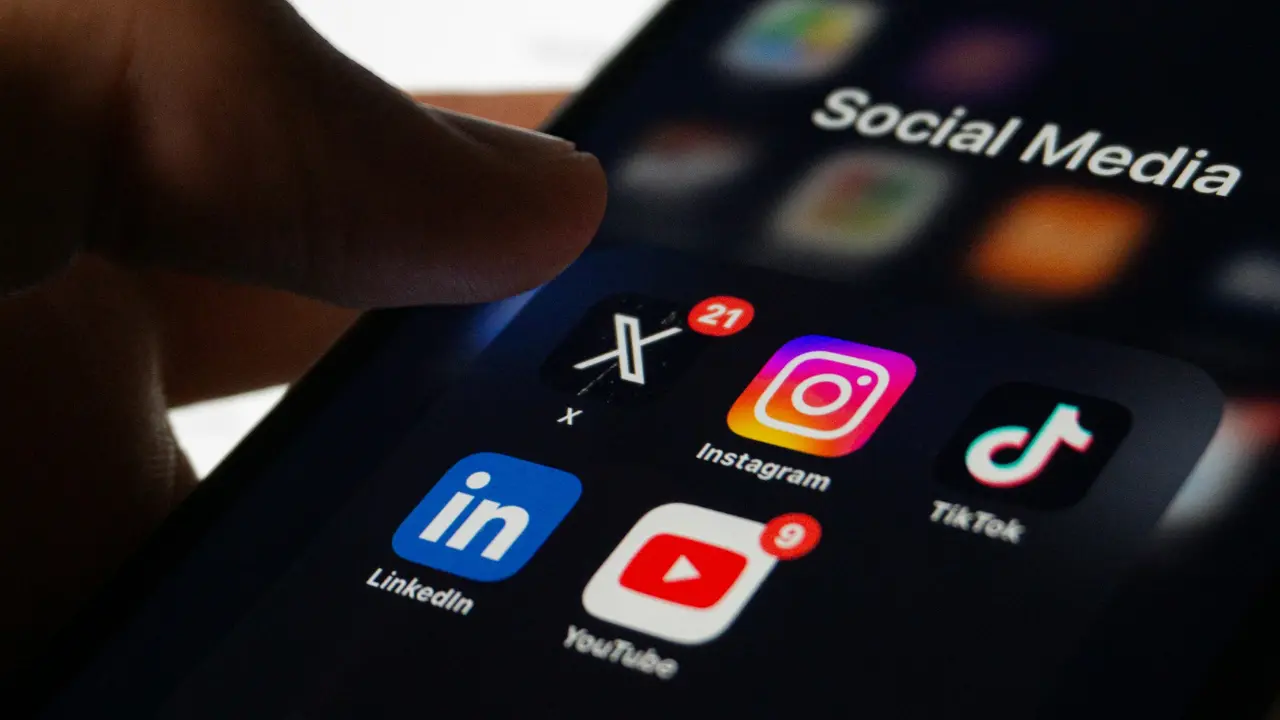 How to report defamation on social media? 4 Defamation on social media